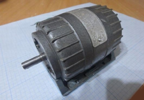 АВЕ041-4МУ3 50ГЦ220В-16W 1300 ОБ/М фланец