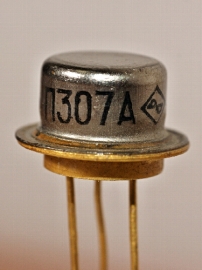 Транзисторы П307В 