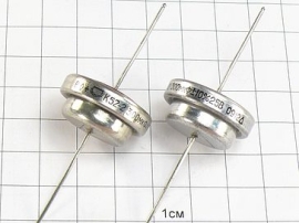 Конденсаторы К52-2 25В 300МКФ 