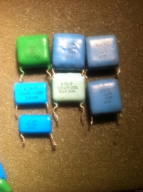 Конденсаторы К73-17В 160В-1.5МКФ 10%