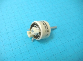 Переменные резисторы ППБ1В 680Ом